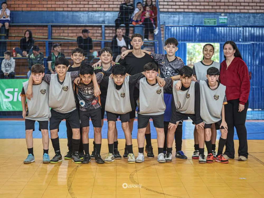Projeto Bola na Rede - Futebol é usado como ferramenta de desenvolvimento para crianças e adolescentes