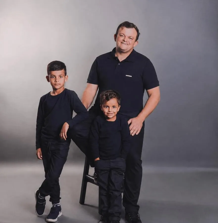 Pai e dois filhos que morreram em acidente em SC seguiam para treino de futsal
