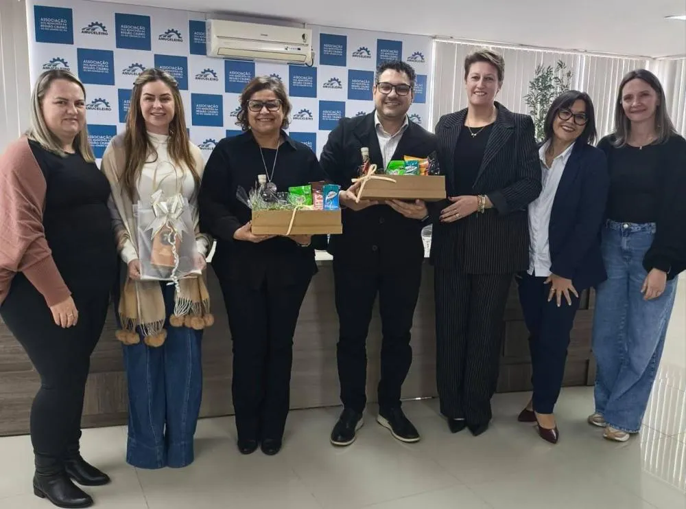 Tenente Portela participa do Seminário Regional da UNCME/AMUCELEIRO e fortalece a educação municipal