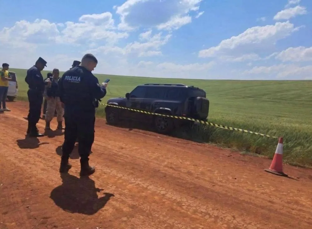 Brasileiro é encontrado morto com marca de tiro dentro de veículo no Paraguai