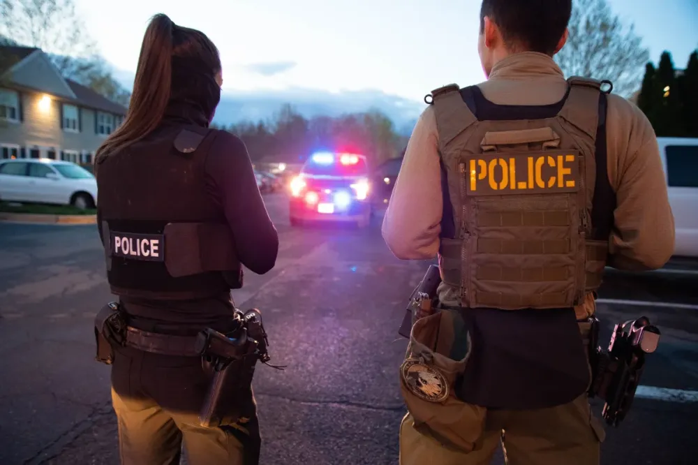 Agentes da polícia dos Estados Unidos • Divulgação/U.S. Immigration and Customs Enforcement